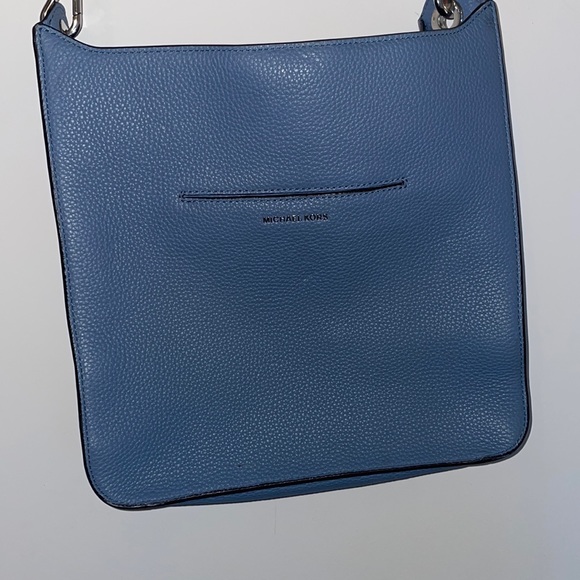 10/10 Michael Kors - Picture 1 of 3